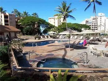 להיינה Kahana Villa 3*,